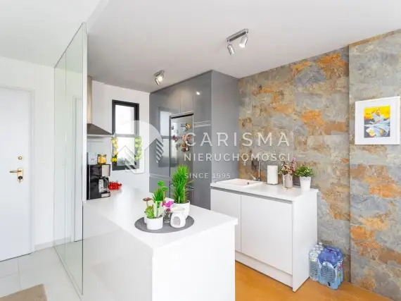 (10) Apartament w La Zenia z widokiem na morze