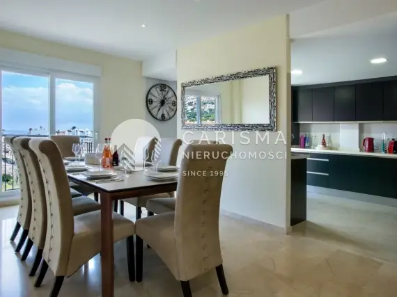 (8) Duży apartament w pobliżu Playa de la Grava, Javea