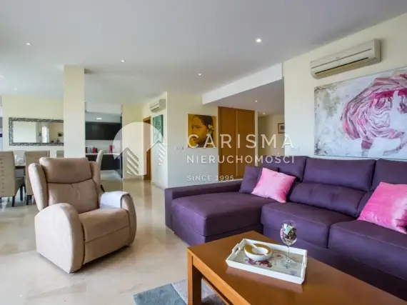 (11) Duży apartament w pobliżu Playa de la Grava, Javea