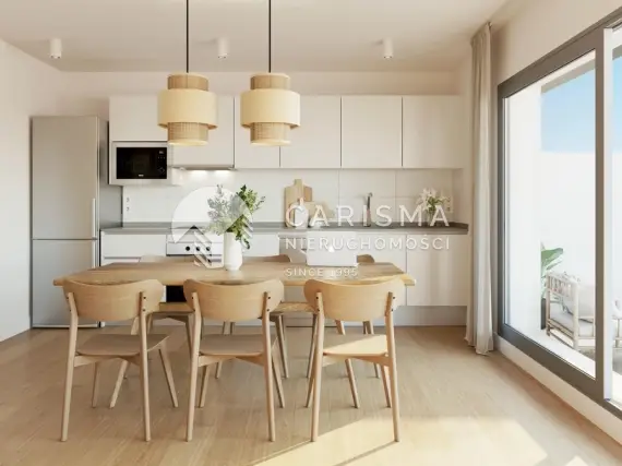 (7) Pięknie położony nowy kompleks apartamentów w bliskiej odległości od morza
