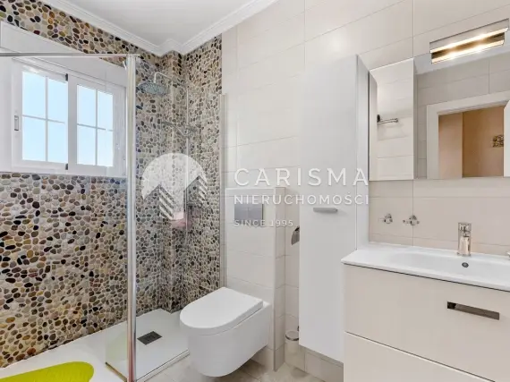 (20) Dom z prywatnym basenem w Cabo Roig, Alicante