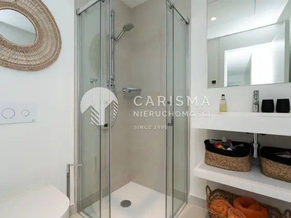 (12) Nowoczesny apartament w prestiżowym kompleksie z udogodnieniami