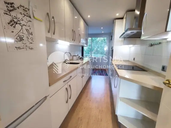 (8) Nowoczesny apartament w pięknej lokalizacji tuż przy plaży
