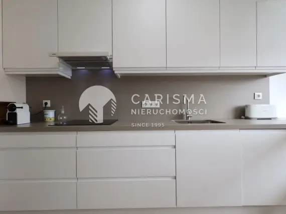 (10) Odremontowany apartament blisko plaży oraz innych dogodności w Javea
