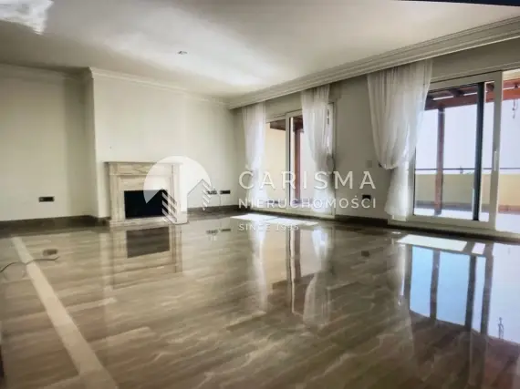 (11) Nowoczesny penthouse z widokiem na morze i góry