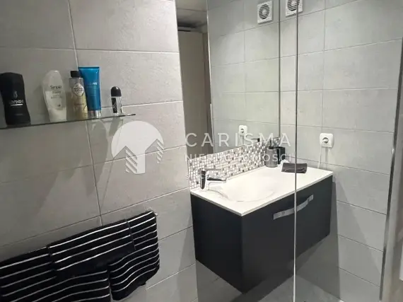 (16) Odremontowany apartament w pierwszej linii brzegowej w Calpe