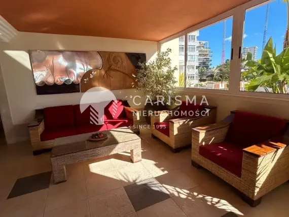 (19) Odremontowany apartament w pierwszej linii brzegowej w Calpe
