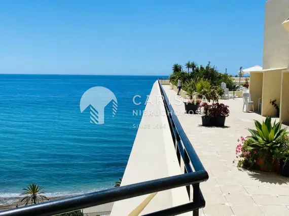 Uroczy apartament z pięknym widokiem na morze blisko plaży 2