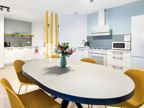 (11) Uroczy apartament z pięknym widokiem na morze blisko plaży