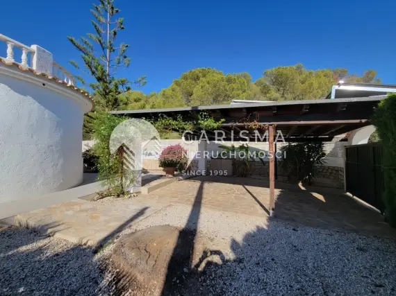 (5) Odremontowana willa z widokiem na morze i Peñon de Ifach w Calpe