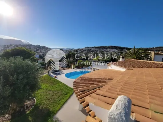 (82) Odremontowana willa z widokiem na morze i Peñon de Ifach w Calpe