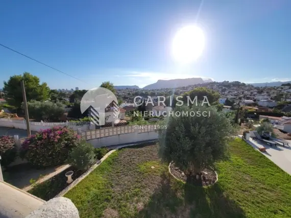 (83) Odremontowana willa z widokiem na morze i Peñon de Ifach w Calpe