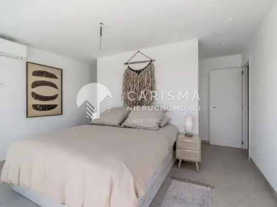 (15) Odnowiony luksusowy penthouse z widokiem na górę La Concha