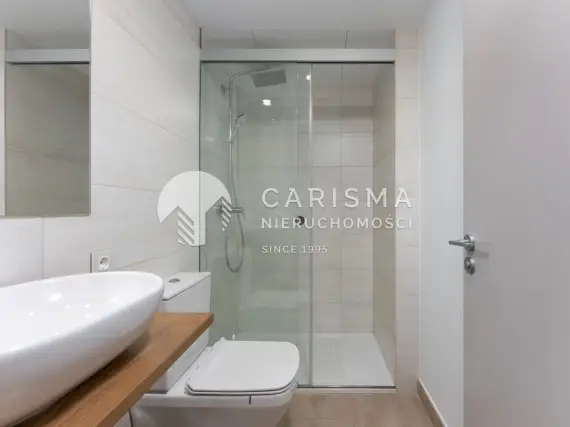 (23) Luksusowy apartament w prestiżowym kompleksie z pięknym widokiem na morze