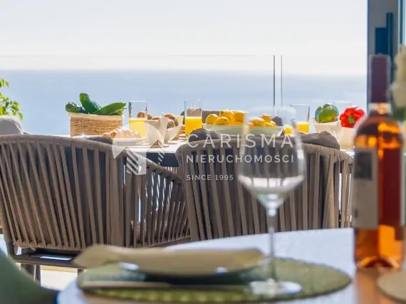 (4) Nowoczesny apartament z panoramicznym widokiem na morze blisko plaży