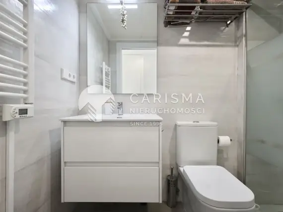 (15) Nowoczesny apartament blisko usług w Javea