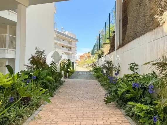 (20) Apartament w prestiżowym kompleksie blisko plaży z panoramicznym widokiem