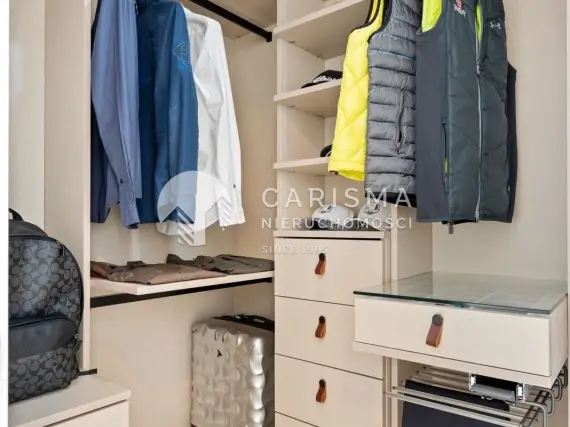 (17) Nowoczesny penthouse w idealnej lokalizacji gotowy do zamieszkania