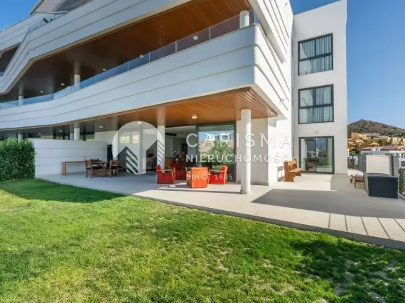 Nowoczesny apartament w luksusowym resorcie z widokiem na morze 2