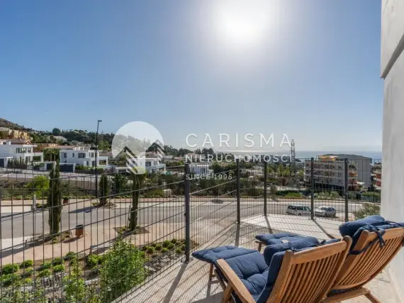(8) Nowoczesny apartament w luksusowym resorcie z widokiem na morze