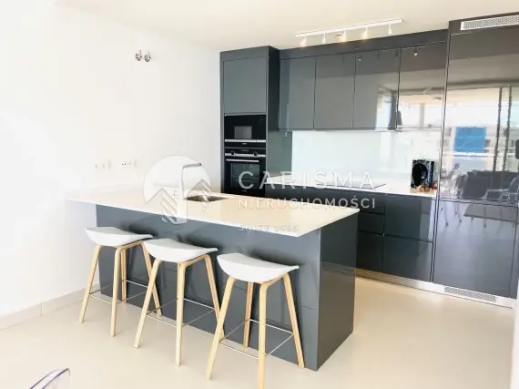 (8) Nowoczesny apartament z pięknym, nieograniczonym widokiem na morze