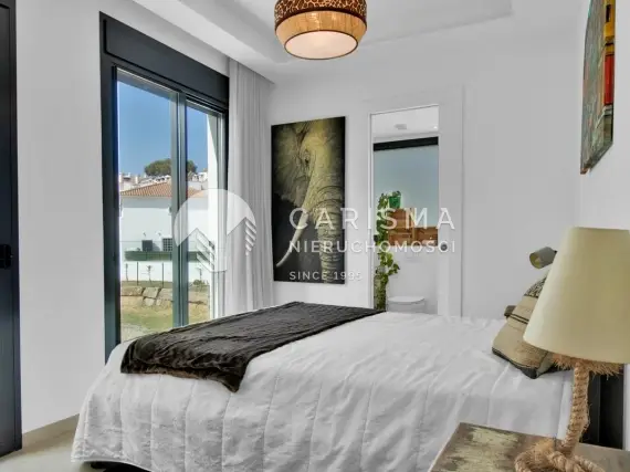 (16) Nowoczesny penthouse z widokiem na morze i góry