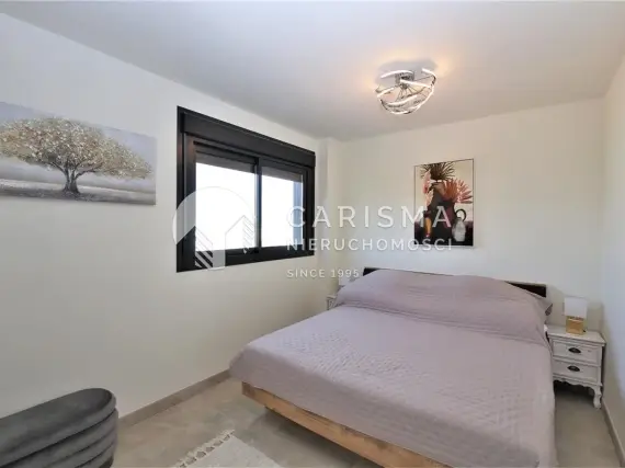 (14) Nowoczesny apartament w centrum miasta z basenem na dachu