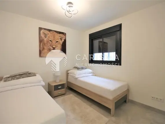 (15) Nowoczesny apartament w centrum miasta z basenem na dachu