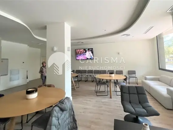 (19) Nowoczesny apartament w centrum miasta z basenem na dachu