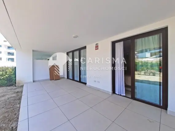 (30) Nowoczesny parterowy apartament w prestiżowym kompleksie z udogodnieniami
