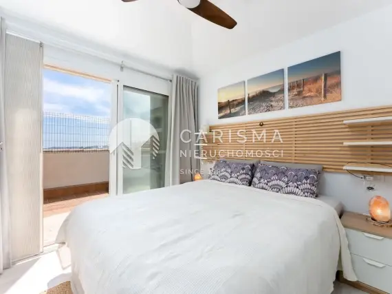 (9) Penthouse z panoramicznym widokiem na góry