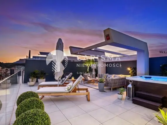 Dwupoziomowy penthouse w prestiżowym kompleksie z panoramicznym widokiem 1