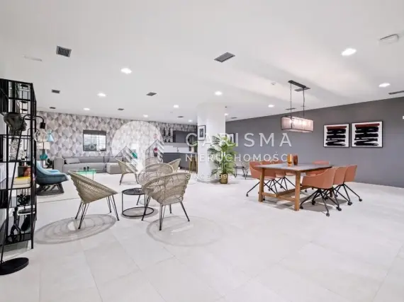 (29) Dwupoziomowy penthouse w prestiżowym kompleksie z panoramicznym widokiem