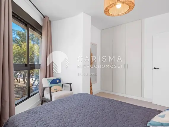 (20) Apartament w Guardamar del Segura z widokiem na La Pinada