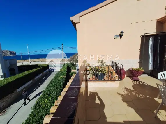(4) Willa w pierwszej linii brzegowej z widokiem na klify, Javea