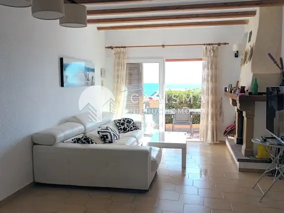 (12) Willa w pierwszej linii brzegowej z widokiem na klify, Javea