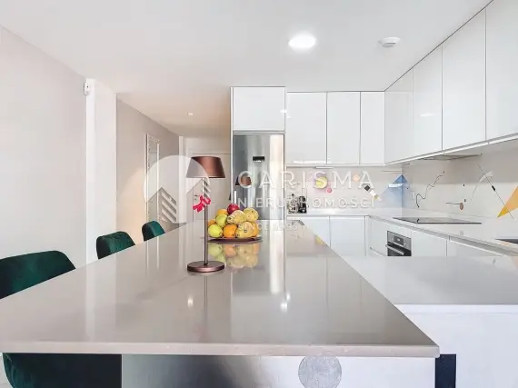 (12) Nowoczesny parterowy apartament w nowym budownictwie blisko plaży