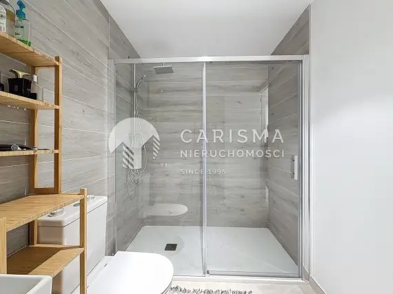 (20) Nowoczesny parterowy apartament w nowym budownictwie blisko plaży