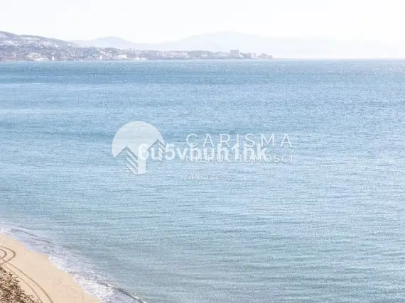 (6) Apartament tuż przy plaży z pięknym panoramicznym widokiem na morze