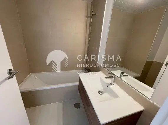 (9) Penthouse z widokiem na morze gotowy do umeblowania