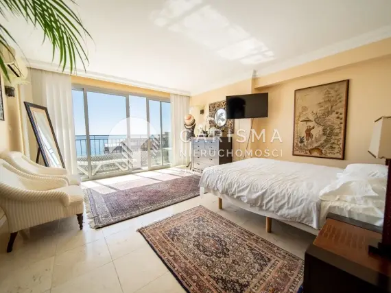 (15) Dwupoziomowy apartament 5 minut od plaży z widokiem na morze