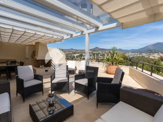 (4) Penthouse przy polu golfowym z widokiem na górę La Concha