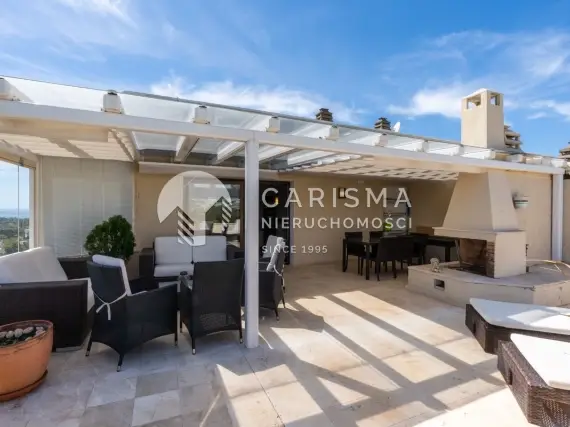 (5) Penthouse przy polu golfowym z widokiem na górę La Concha