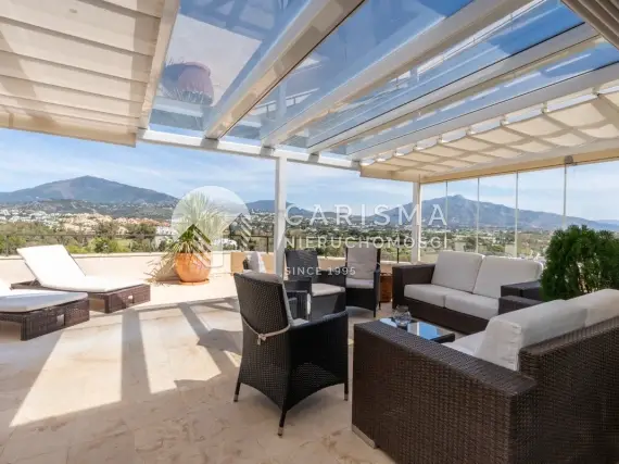 (7) Penthouse przy polu golfowym z widokiem na górę La Concha