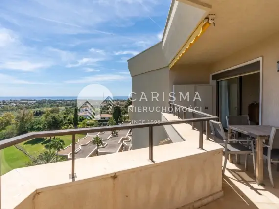 (10) Penthouse przy polu golfowym z widokiem na górę La Concha