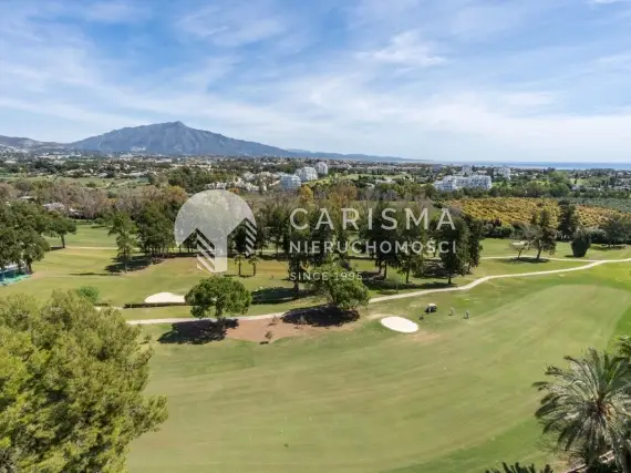 (17) Penthouse przy polu golfowym z widokiem na górę La Concha