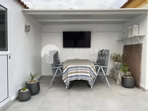 (33) Dwupoziomowy penthouse z  widokiem na góry 400 metrów od plaży