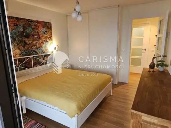 (12) Odremontowany apartament z widokiem na morze w pierwszej linii brzegowej w Calpe