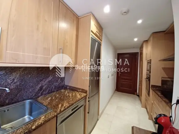 (21) Apartament w nadmorskim kompleksie z udogodnieniami