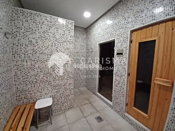 (33) Apartament w nadmorskim kompleksie z udogodnieniami